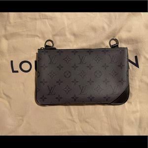 Louis Vuitton Trio Messenger Medium Pouch NEW